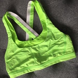 Neon lime medium support bra, lululemon size 6